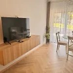 Διαμέρισμα Ceglana 55, Przy Szpitalu Okulistycznym, Darmowe Miejsce W Garazu Podziemnym, Udogodnienia Dla Niepelnosprawnych
