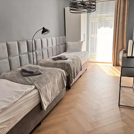 Ceglana 55, Przy Szpitalu Okulistycznym, Darmowe Miejsce W Garazu Podziemnym, Udogodnienia Dla Niepelnosprawnych Apartment