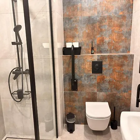 Ceglana 55, Przy Szpitalu Okulistycznym, Darmowe Miejsce W Garazu Podziemnym, Udogodnienia Dla Niepelnosprawnych