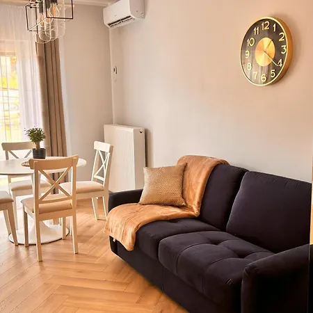 Ceglana 55, Przy Szpitalu Okulistycznym, Darmowe Miejsce W Garazu Podziemnym, Udogodnienia Dla Niepelnosprawnych *