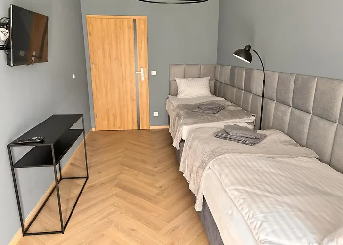 Ceglana 55, Przy Szpitalu Okulistycznym, Darmowe Miejsce W Garazu Podziemnym, Udogodnienia Dla Niepelnosprawnych *