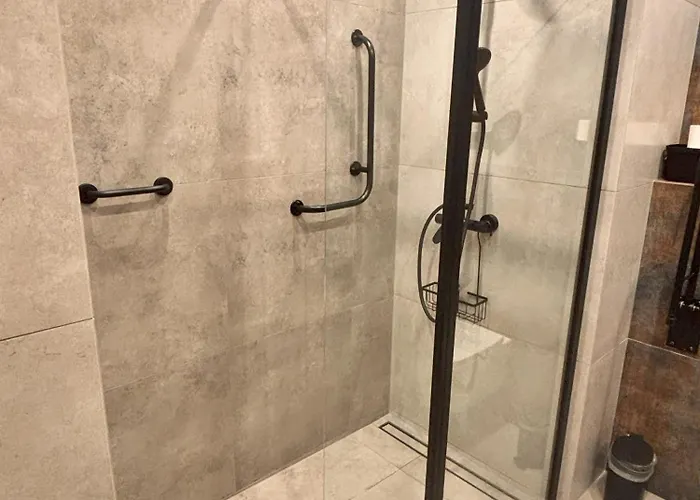 Lejlighed Ceglana 55, Przy Szpitalu Okulistycznym, Darmowe Miejsce W Garazu Podziemnym, Udogodnienia Dla Niepelnosprawnych Katowice