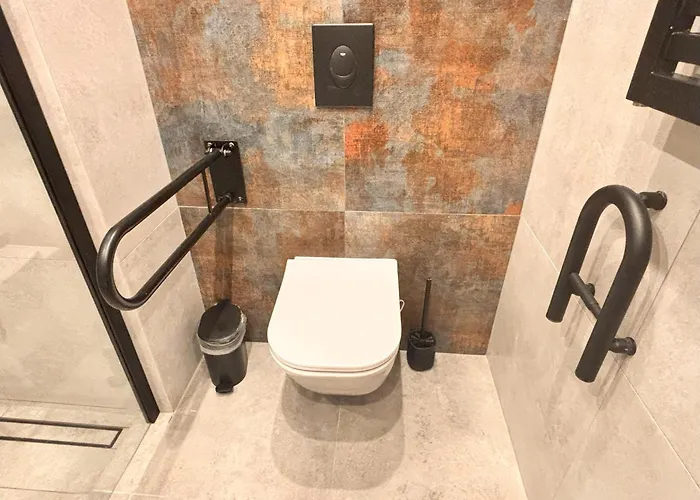 Ceglana 55, Przy Szpitalu Okulistycznym, Darmowe Miejsce W Garazu Podziemnym, Udogodnienia Dla Niepelnosprawnych *