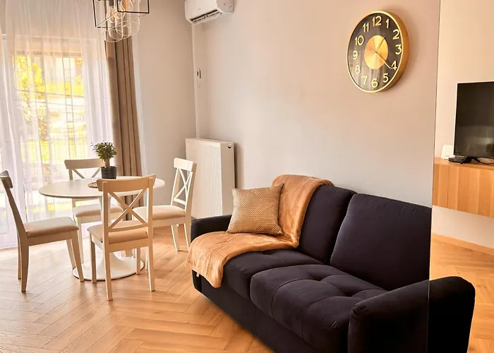 Ceglana 55, Przy Szpitalu Okulistycznym, Darmowe Miejsce W Garazu Podziemnym, Udogodnienia Dla Niepelnosprawnych *